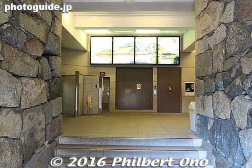 Entrance hall
Keywords: aichi nagoya castle