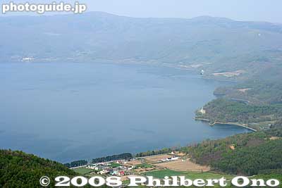 Lake Toya as seen from Mt. Usu.
Keywords: hokkaido sobetsu-cho mt. usuzan mountain volcano lake toya