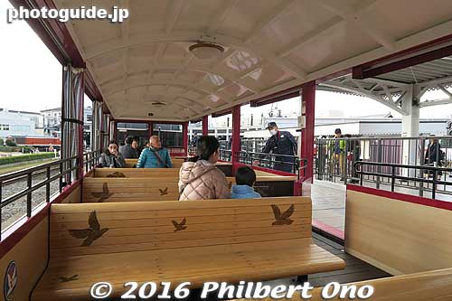 The ride is only 10 min. roundtrip and the train travels for only 1 km.
Keywords: Kyoto Railway railroad train Museum steam locomotive