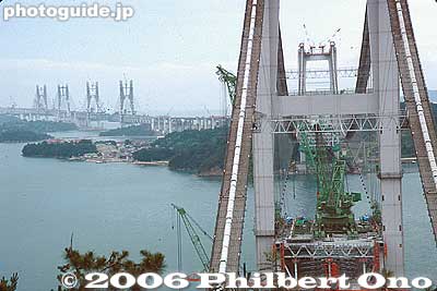 Seto Ohashi Bridge under construction in 1986, Kurashiki. 瀬戸大橋
Keywords: okayama kurashiki kojima seto ohashi bridge japanbuilding