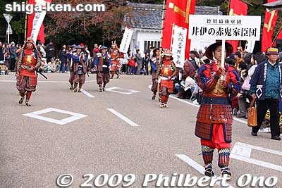 Ii Clan's "Red Devil" samurai vassals wearing their trademark red armor.
Keywords: shiga hikone castle parade festival matsuri