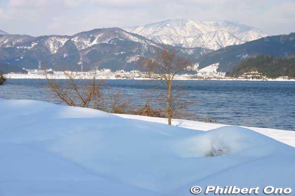 Snowscape in winter.
Keywords: shiga nagahama lake yogo