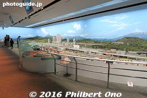 Railway model diorama covering the Tokaido shinkansen route from Tokyo to Osaka.
Keywords: aichi nagoya train railway railroad museum
