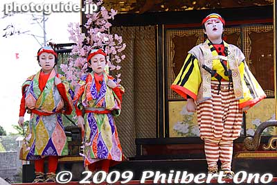 Keywords: gifu tarui hikiyama matsuri festival kabuki boys 