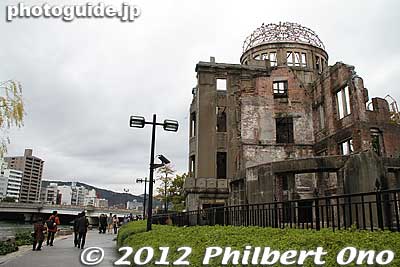 The Atomic Bomb Done was designated a UNESCO World Heritage Site in 1996.
Keywords: hiroshima peace memorial park atomic bomb dome