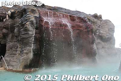 Outdoor cavern bath
Keywords: kanagawa hakone yumoto onsen