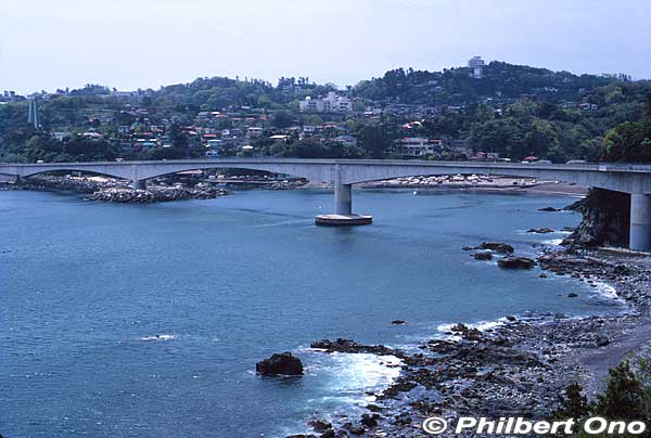 The bridge going to Manazuru Peninsula is on Route 135.
Keywords: kanagawa manazuru peninsula cape