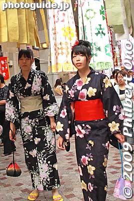 Keywords: miyagi sendai tanabata matsuri festival tohoku star bamboo decorations yukata girls woman kimono