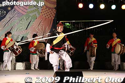 Korean performers.
Keywords: miyagi sendai tanabata matsuri star festival evening stage performance 