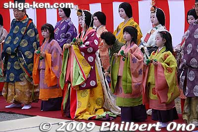 The new Saio princess traveled from Kyoto to the Saiku palace near Ise Grand Shrines. It took 5 nights and 6 days. From 886 to 1264 (378 years), one stop along the way was Tarumi Tongu in Tsuchiyama.
Keywords: shiga koka tsuchiyama saio princess procession kimono women matsuri festival shigabestmatsuri