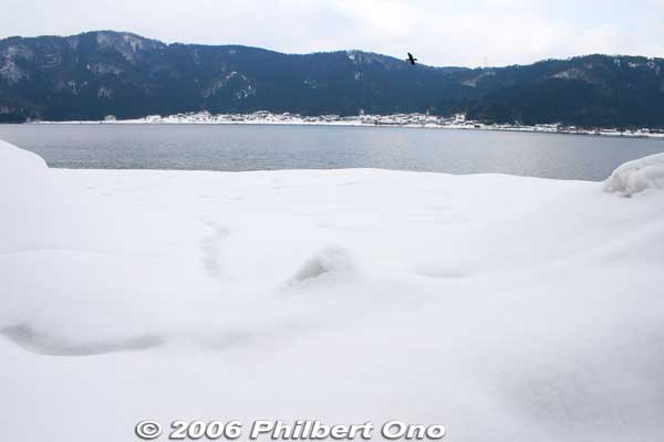 Snowscape, Lake Yogo
Keywords: shiga prefecture yogo-cho lake yogo winter snow japanfuyu japanlake
