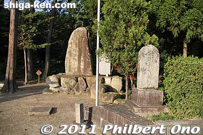 Stone monuments marking the Namura Shrine's east section.
Keywords: shiga ryuo-cho ryuou namura shrine jinja