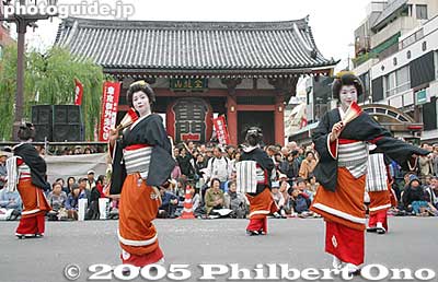 Edo Geisha
江戸芸者
Keywords: tokyo taito-ku asakusa jidai festival historical period japangeisha asakusabest