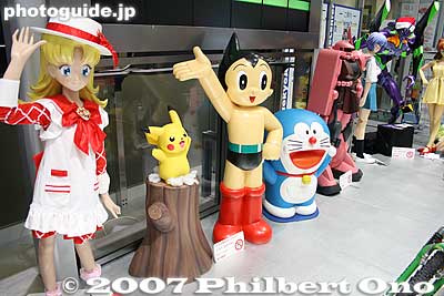 Pikachu, Astro Boy, Doraemon
Keywords: tokyo chiyoda-ku ward akihabara anime manga comics dolls mannequins costumes woman girls women