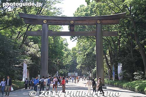 Second torii
Keywords: tokyo shibuya-ku meiji shrine shinto