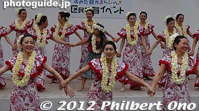 Keywords: tokyo sumida ward sky tree hula dancers