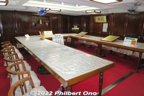Officer's saloon where ship officers dined and held meetings.
Keywords: Toyama Shinko Port imizu kaio kaiwo maru museum ship